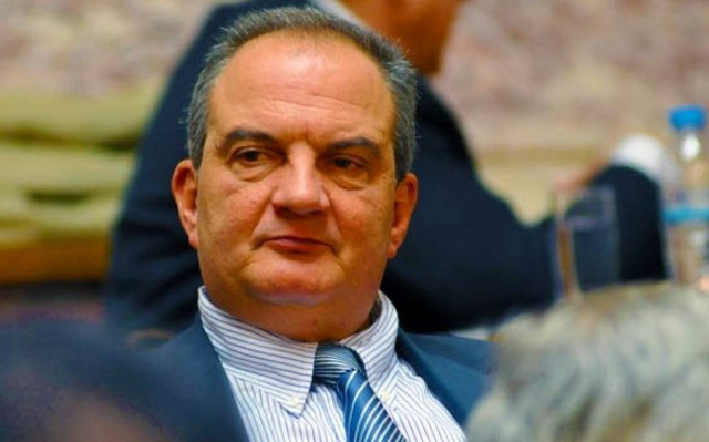 Τι κρύβει η φιλολογία γύρω απ' τον Κ. Καραμανλή...