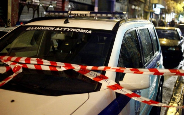 Αιματηρή συμπλοκή έξω από μπαρ στα Μελίσσια