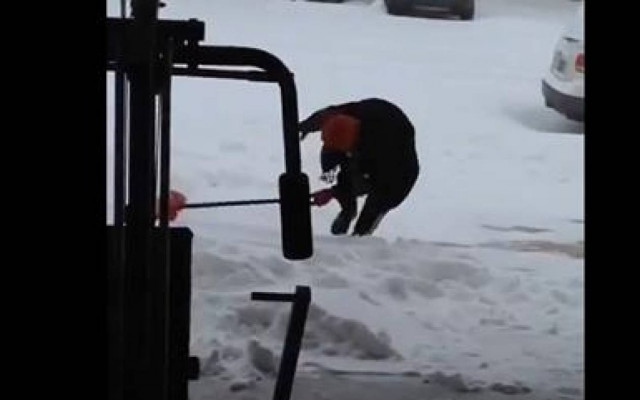 Δείτε την τούμπα του αιώνα (video)