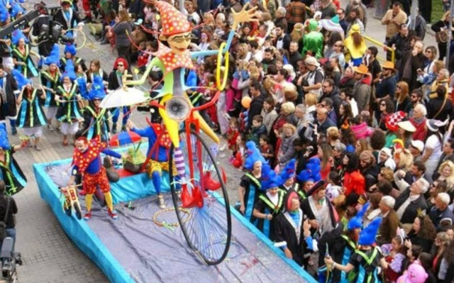 Ρέθυμνο: Παραλίγο τραγωδία στην αποκριάτικη παρέλαση