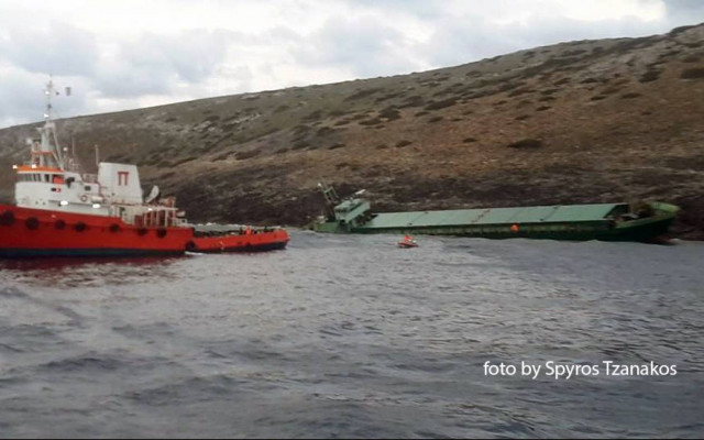 Βυθίστηκε το πλοίο που είχε προσαράξει σε βραχονησίδα της Πάτμου (pics)