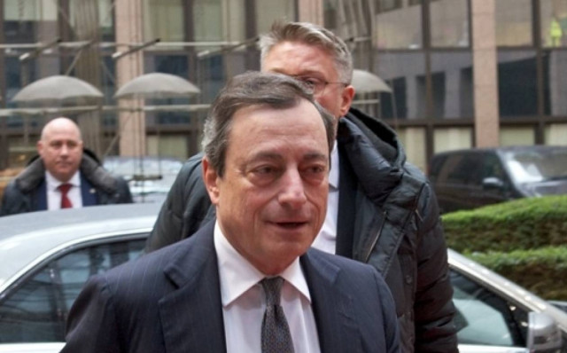 Ντράγκι: Kέρδη από τα ομόλογα μόνο αν η Ελλάδα συμμορφωθεί με το πρόγραμμα