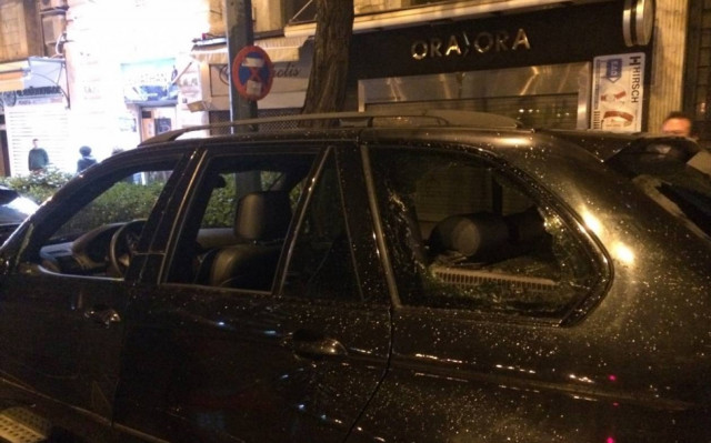 Σοβαρά επεισόδια και φωτιές στο κέντρο της Αθήνας από αντιεξουσιαστές (photos&video)