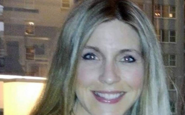 Δασκάλα έστειλε ημίγυμνες selfie της σε μαθητές (photos)