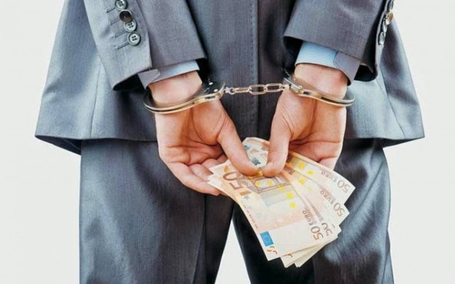 Σπείρα εξαπατούσε επί 10 χρόνια ανυποψίαστους πολίτες - Στα 590.000 ευρώ η «λεία» της