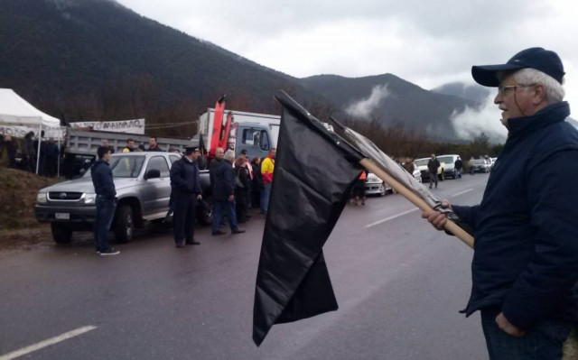 Συγκέντρωση διαμαρτυρίας για τα σκουπίδια στην Τρίπολη