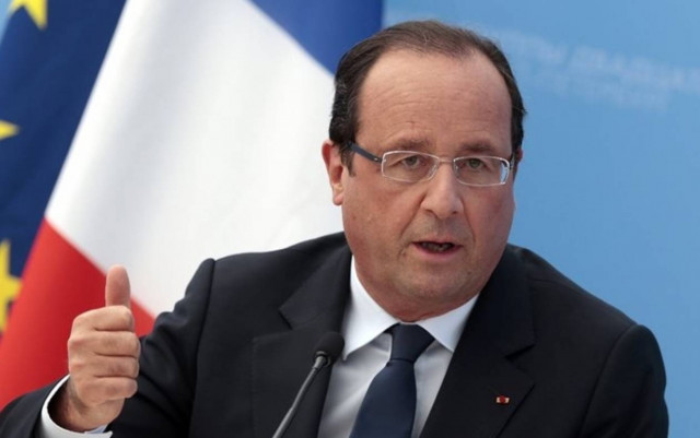 Ολάντ: Θαρραλέος υπερασπιστής της δημοκρατίας ο Νεμτσόφ