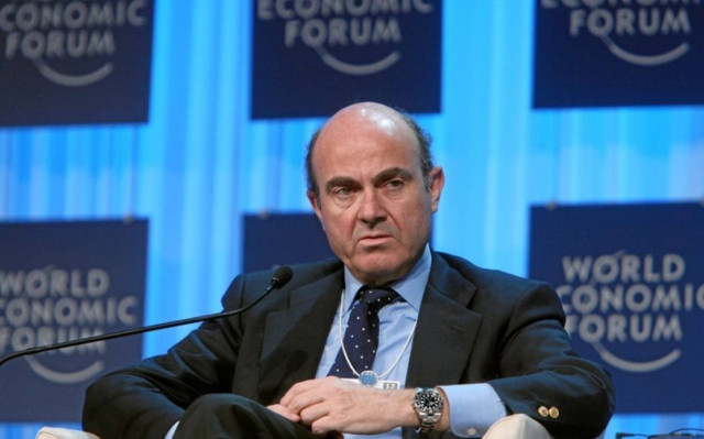 Ισπανός ΥΠΟΙΚ: Διαπραγματευόμαστε ένα τρίτο πρόγραμμα για την Ελλάδα