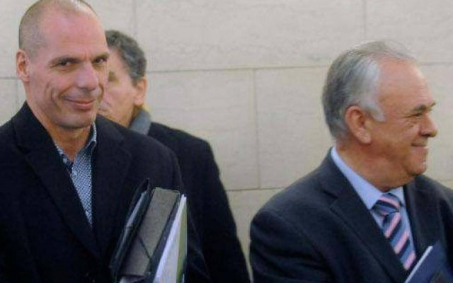 Σύσκεψη το απόγευμα του οικονομικού επιτελείου