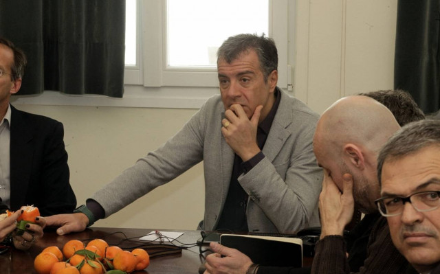 Συνάντηση με τον Τσίπρα ζήτησε ο Θεοδωράκης (video)