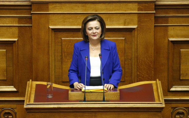 Χρυσοβελώνη: Ο Σόιμπλε δεν πρέπει να αντιμετωπίζει την Ελλάδα σαν αποικία χρέους