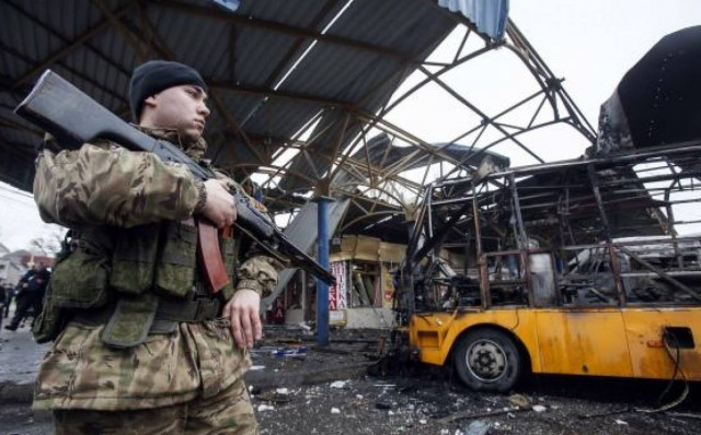 Ουκρανία: Ένας στρατιωτικός νεκρός παρά την εκεχειρία