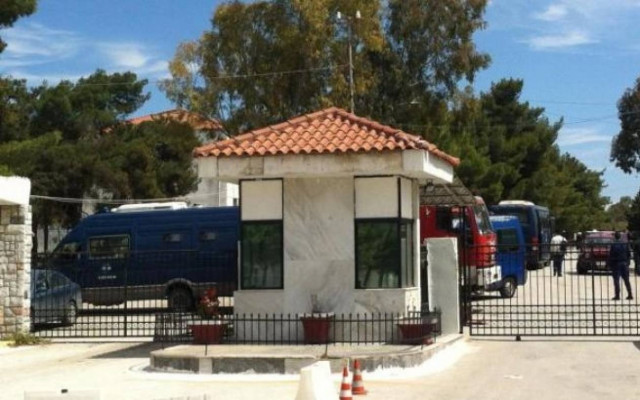 Ο Δήμος Κορίνθου ζητεί την κατάργηση του κέντρου κράτησης μεταναστών