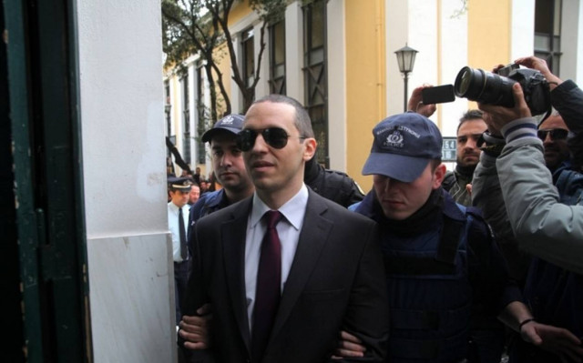 Κασιδιάρης: Ένας άνδρας δεν χτυπάει ποτέ μια γυναίκα…