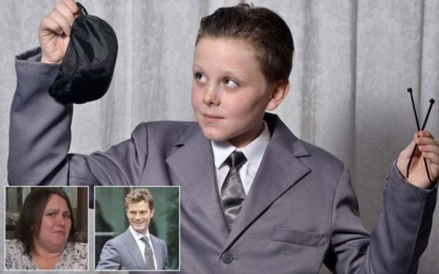 Βρετανία: 11χρονος πήγε σε σχολική γιορτή ντυμένος... «50 αποχρώσεις του γκρι»