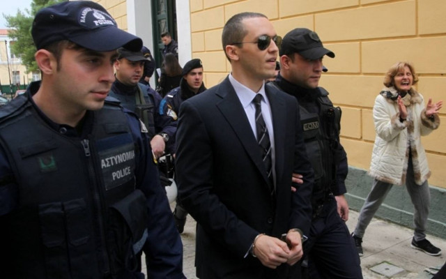 Στο εδώλιο ο Κασιδιάρης για το χαστούκι στην Κανέλλη