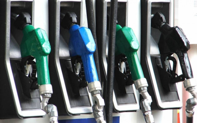 Λαθρεμπόριο καυσίμων: Ποιος «ξύνεται στη γκλίτσα του τσοπάνη»;