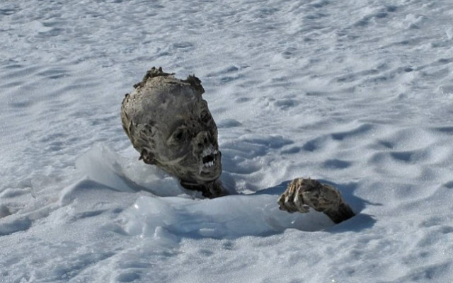 Μεξικό: Ένα μακάβριο μυστικό κρυβόταν κάτω από τα χιόνια για μισό αιώνα (pics)