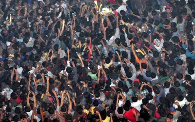 Ινδία: Η απαγωγή και το λιντσάρισμα υπόπτου για βιασμό (video)