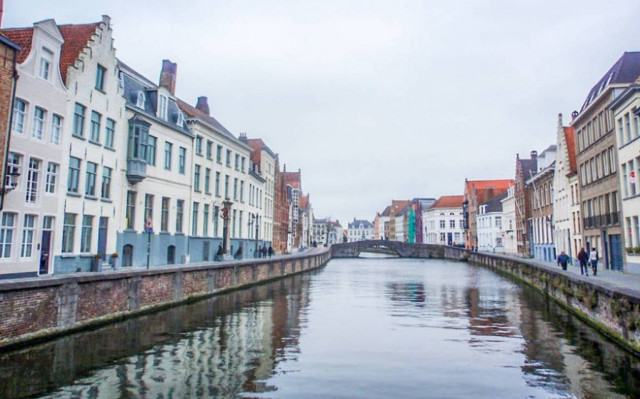 E.E. - Δέσμευση για μείωση κατά 40% της εκπομπής αερίων ως το 2030