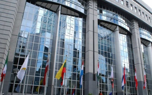 DW: «Όχι ιδεολογία αλλά ρεαλιστικοί χειρισμοί»