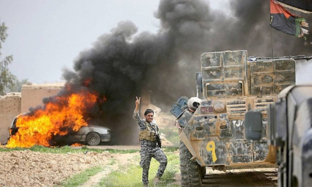 Tζιχαντιστές ανατίναξαν τη μοναδική γέφυρα του ποταμού Τίγρη στο Τικρίτ