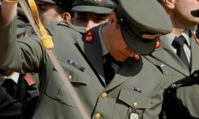 Εκτακτες κρίσεις Αξιωματικών Όπλων Στρατού Ξηράς  2015-Ολα τα ονόματα