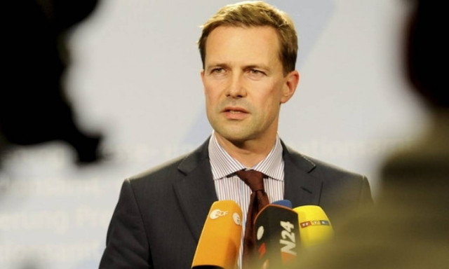 Εκπρόσωπος Μέρκελ: Το θέμα των γερμανικών αποζημιώσεων έχει κλείσει οριστικά