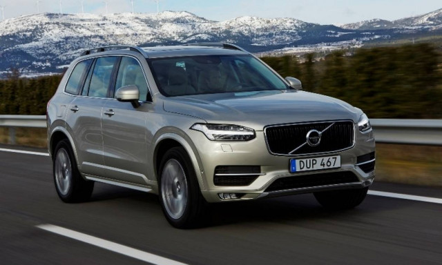 Volvo: Οι εκδόσεις,τα επίπεδα εξοπλισμού και οι τιμές του νέου XC90