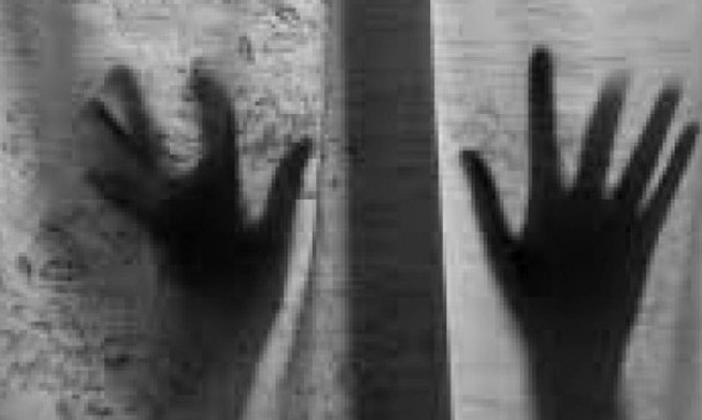 Σε διαθεσιμότητα ο καθηγητής που παρενοχλούσε 13χρονη