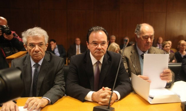 Παπακωνσταντίνου: Δεν μπορώ να πάω με τη γυναίκα μου ούτε σινεμά!