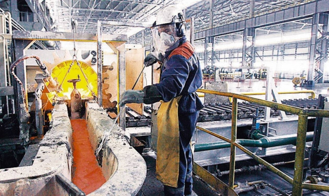 Αυξήθηκε οριακά η βιομηχανική παραγωγή τον Ιανουάριο