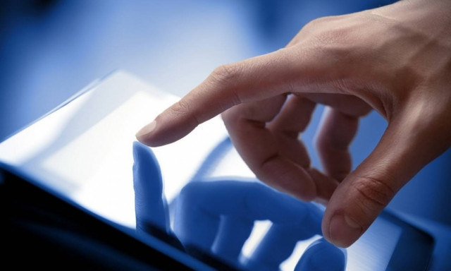 Ψηφιακή Αλληλεγγύη: Συνεχίζονται οι αιτήσεις για δωρεάν ίντερνετ, λάπτοπ ή τάμπλετ