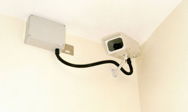 Στη φυλακή ο παιδόφιλος πατέρας που παρακολουθούσε το γιο του να κάνει σεξ