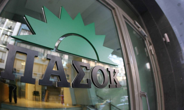 ΠΑΣΟΚ: Η κυβέρνηση καμαρώνει που σε 50 ημέρες διακυβέρνησης δεν καταστράφηκε η χώρα