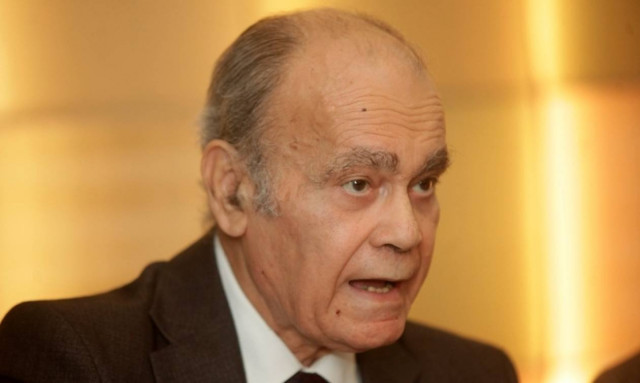 Ρωμανιάς: Καλύτερα να κόψω το χέρι μου παρά συντάξεις