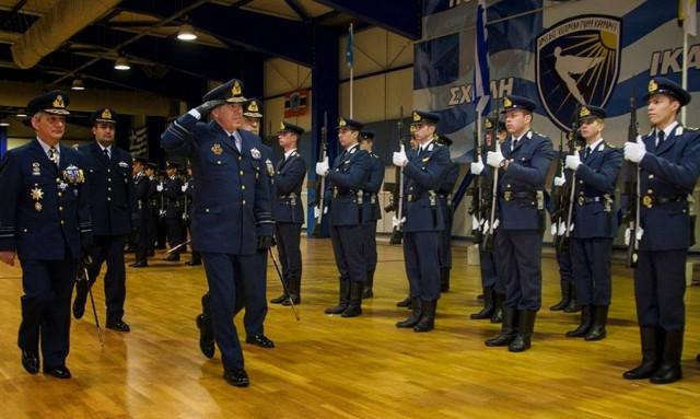 Παράδοση - Παραλαβή Διοίκησης της Σχολής Ικάρων (pics)