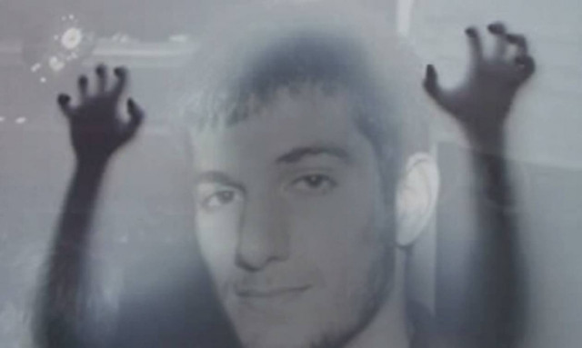 «Του Ήλιου ο γιος»: Το τραγούδι του Μ. Τζουγανάκη  για τον Βαγγέλη Γιακουμάκη