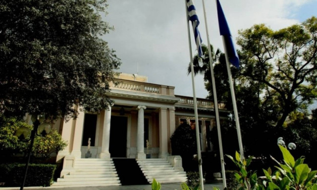 Οκτώ προσαγωγές αντιεξουσιαστών έξω από το Μέγαρο Μαξίμου