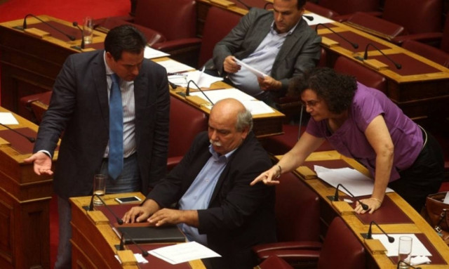 Αντιπαράθεση  Γεωργιάδη - Βούτση με φόντο τις δηλώσεις Κοστέλο