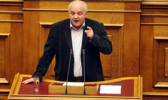 ΚΚΕ: Απέχει από την ονομαστική ψηφοφορία του νομοσχεδίου για την ανθρωπιστική κρίση