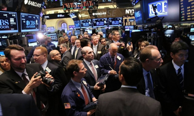 Η Fed «εκτόξευσε» τους δείκτες στη Wall Street