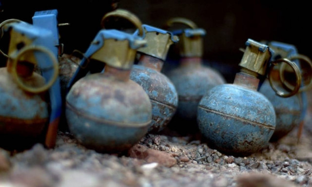 Έκκληση από την κυβέρνηση της Σερβίας: «Μην πετάτε χειροβομβίδες στα σκουπίδια»