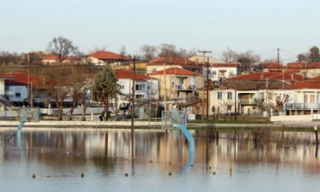 Περιοδεία του αν. υπουργού Παραγωγικής Ανασυγκρότησης στους Σερραίους πλημμυροπαθείς