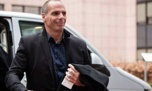 Βαρουφάκης στο Twitter: Θα ζητήσει συγγνώμη ο Γερμανός δημοσιογράφος;