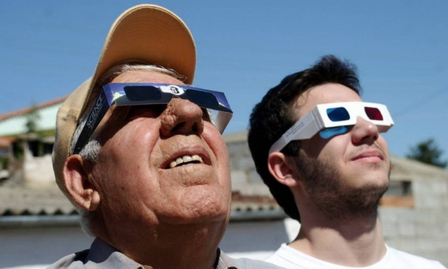 Έκλειψη ηλίου: Όσα πρέπει να ξέρετε και τι πρέπει να αποφύγετε