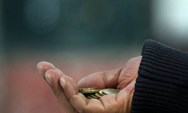 «Οι φτωχοί Έλληνες πλήρωσαν 337% περισσότερους φόρους»