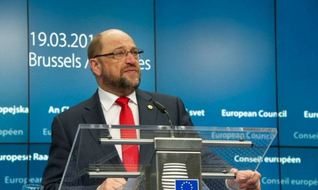 Σουλτς: Πρώτα πειστικές μεταρρυθμίσεις, μετά χρήματα...