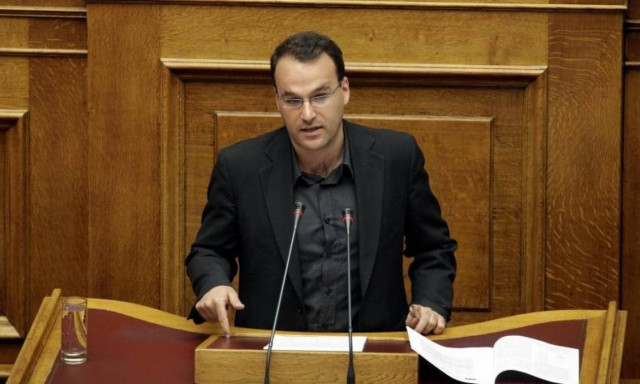 ΚΚΕ: Το «e-mail Χαρδούβελη» αντικαταστάθηκε από το «e-mail Βαρουφάκη»