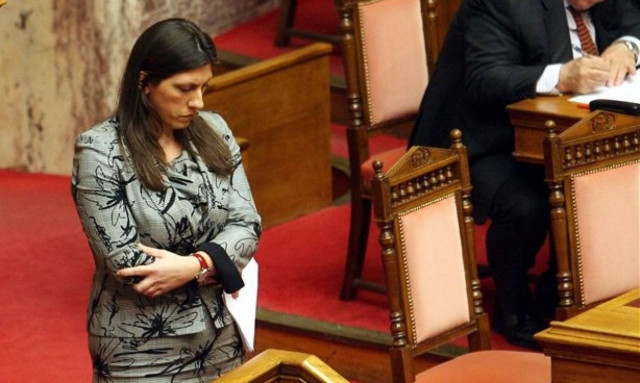 Κύπρος: Στεφάνι στους τάφους Μισιαούλη και Καβάζογλου κατέθεσε η Κωνσταντοπούλου